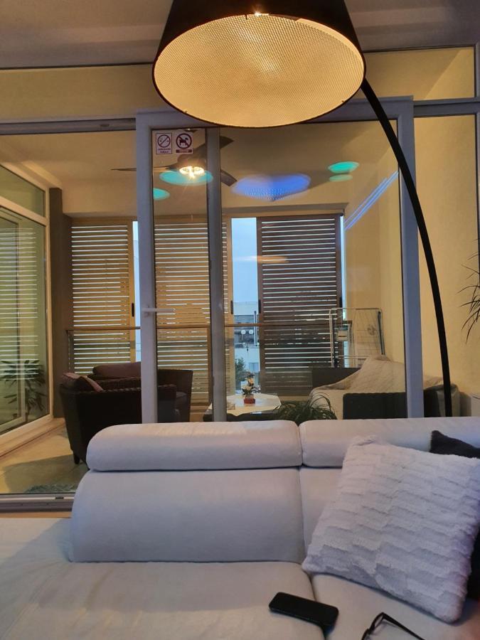 Adela Apartments 3 Morska Vila สปลิท ภายนอก รูปภาพ